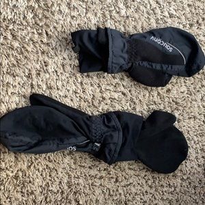 Saucony running mittens